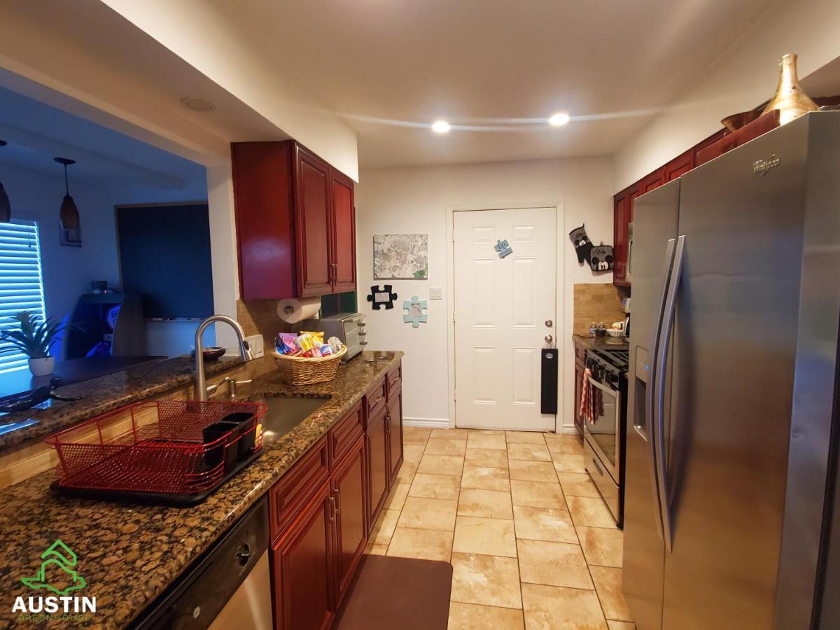 Austin Uncommon Room Rentals מראה חיצוני תמונה