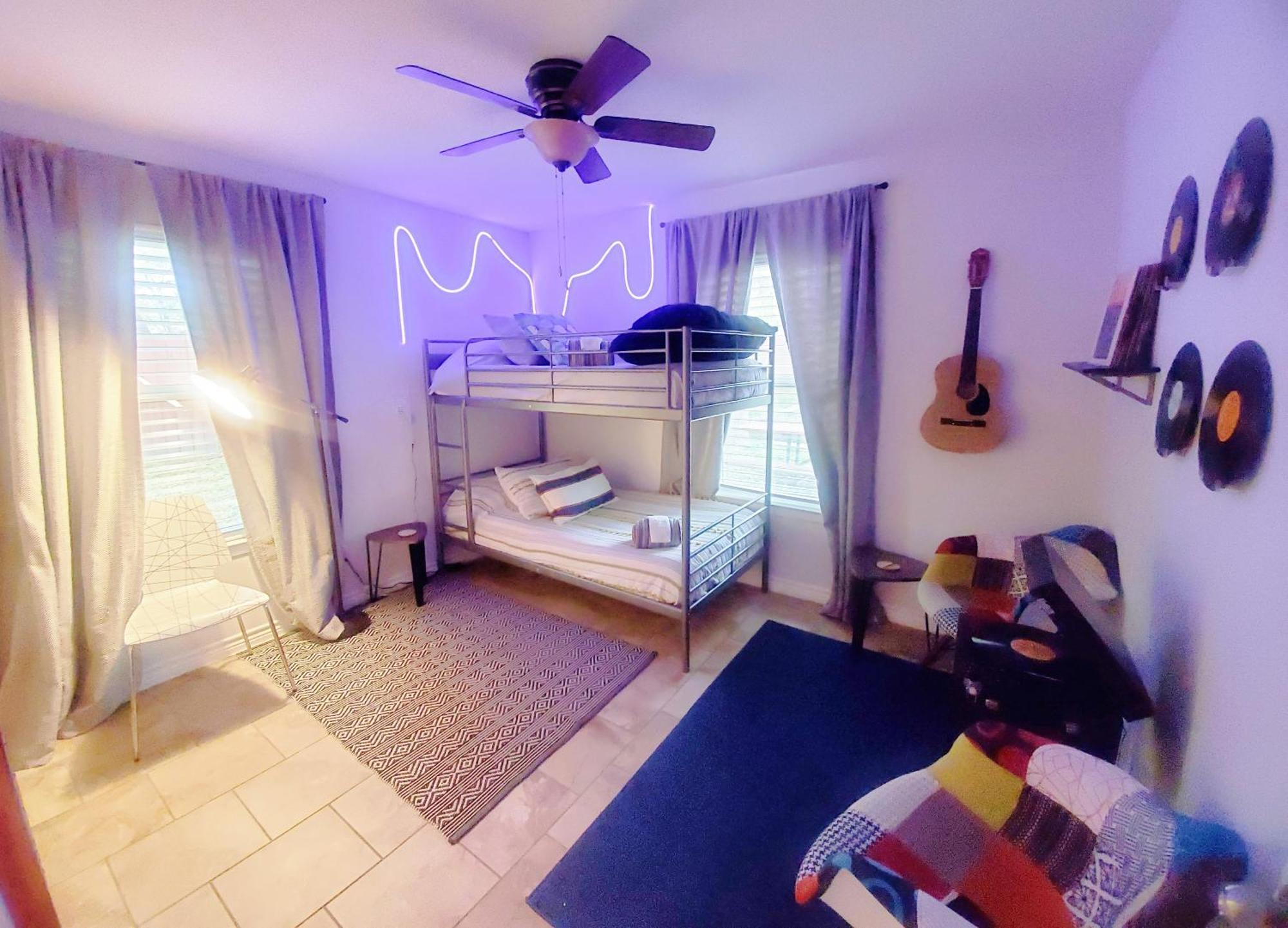 Austin Uncommon Room Rentals מראה חיצוני תמונה